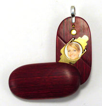 Load image into Gallery viewer, 5248 Thin No Image Wood Illusionist Locket