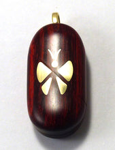 Load image into Gallery viewer, 5782 Gold Butterfly Illusionist Locket