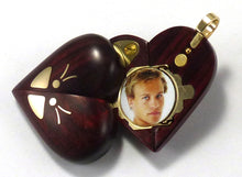 Load image into Gallery viewer, B264 Cremation Ash Gold Butterfly Locket With Secret Compartments