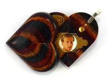 Load image into Gallery viewer, 2573 Thin No Image Wood Illusionist Locket

