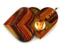 Load image into Gallery viewer, 3812 Thin No Image Wood Illusionist Locket
