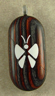 Load image into Gallery viewer, 4516 Thin Unique Wood Illusionist Locket