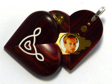 Load image into Gallery viewer, 0027 Thin Celtic Knot Illusionist Locket