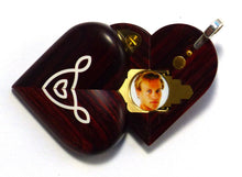 Load image into Gallery viewer, 0027 Thin Celtic Knot Illusionist Locket