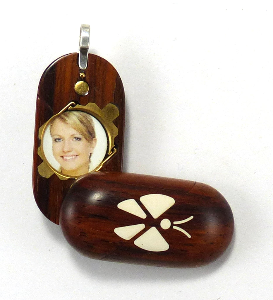 0001 Slim Butterfly Illusionist Locket Coco Bolo Wood – Illusion lockets