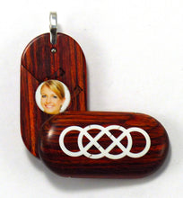 Load image into Gallery viewer, 5211 Natural Double Infinity Illusionist Locket Rosewood Burgundy
