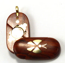 Load image into Gallery viewer, 5768 Rosa Wood Gold Butterfly Illusionist Locket
