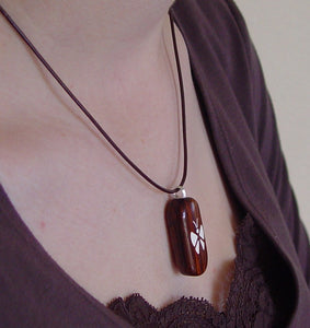 5737 Amboyna Burl Wood Illusionist Locket With 14 ct Gold Bail